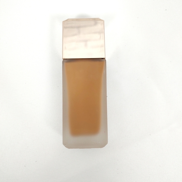 Anastasia Beverly Hills Impeccable Blurring Second Skin Foundation Matte 4.5W - Picture 3 of 5
